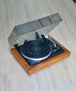 เครื่องเล่นแผ่นเสียง Technics SL-29