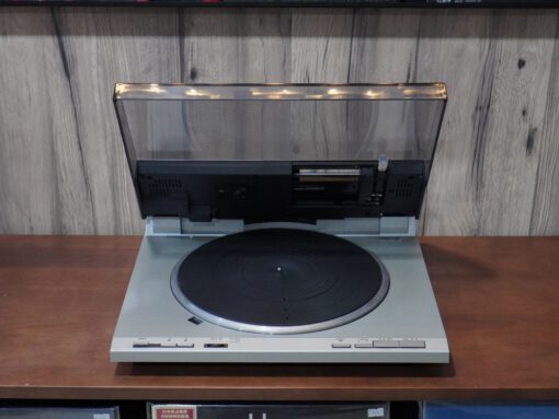 เครื่องเล่นแผ่นเสียง Technics SL-DL1