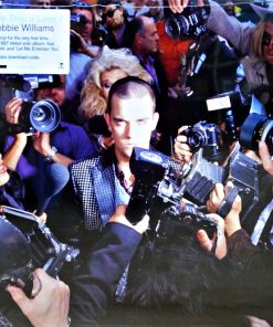Robbie Williams – Life Thru A Lens