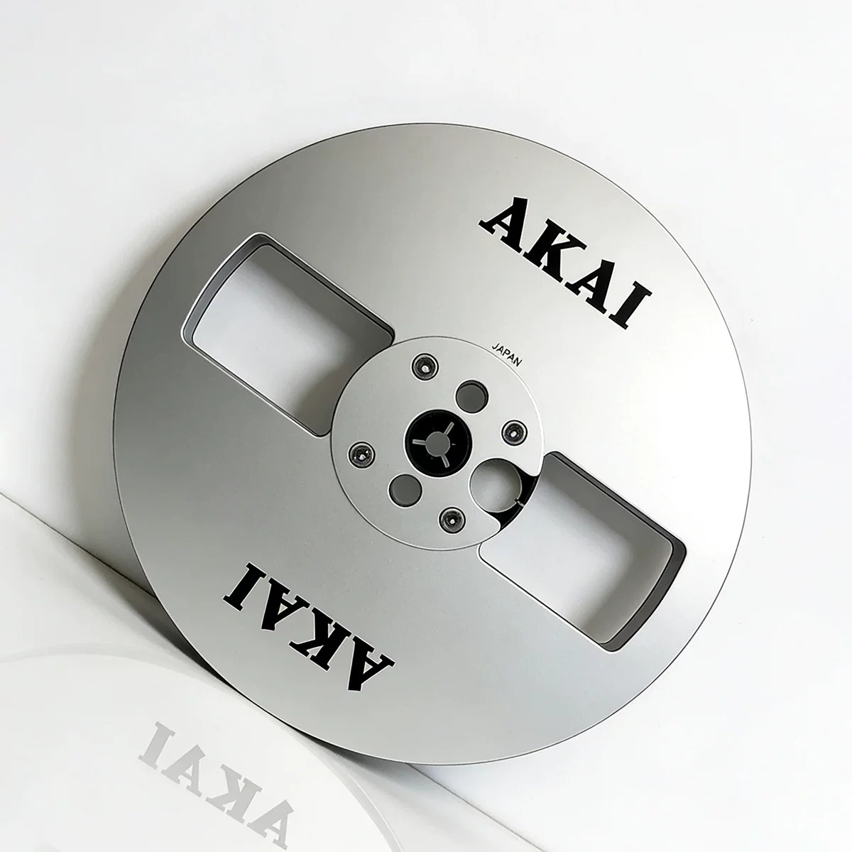 Metal Reel Akai 1/4"x7" Silver (New) - Image 4