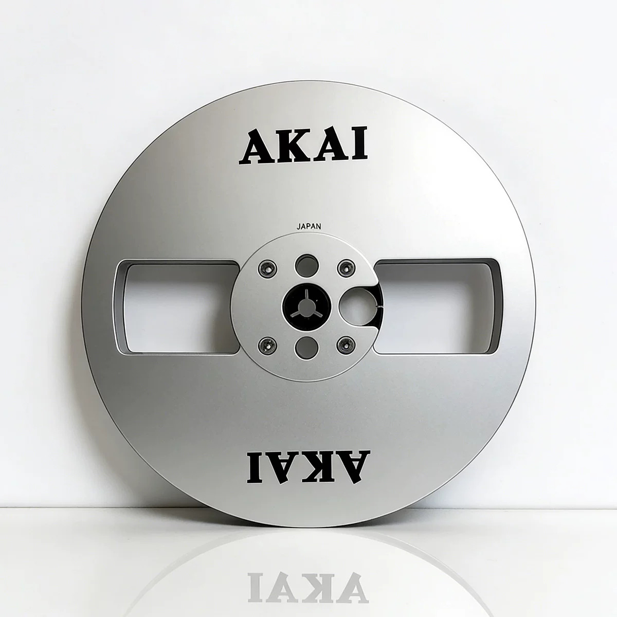 Metal Reel Akai 1/4"x7" Silver (New) - Image 3
